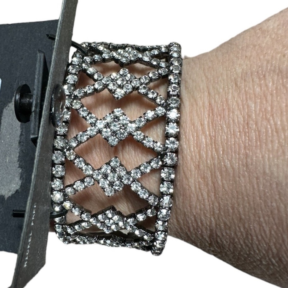 FREE PRESS: NWT Rhinestone Criss-Cross Cuff Bracelet - Picture 7 of 8